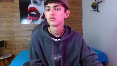 Snapshot of michaelkoiv chatting on 11-27-25, 12:18 michaelkoiv online show from 11-27-25, 12:18