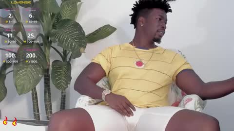 Snapshot of michaell_james chatting on 11-11-25, 07:58 Michaell online show from 11-11-25, 07:58