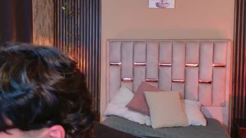 MICHAELL online show from 06-06-26, 05:45