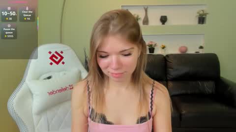 Snapshot of michafox chatting on 02-01-26, 12:48 michafox online show from 02-01-26, 12:48