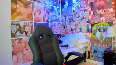 michel_lopez18 online show from 01-09-25, 02:18