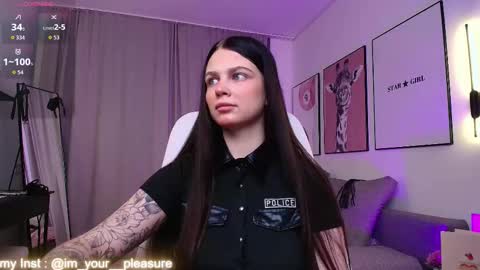 Kate online show from 11-21-25, 01:04