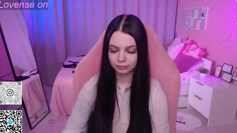 Kate online show from 05-18-26, 01:02