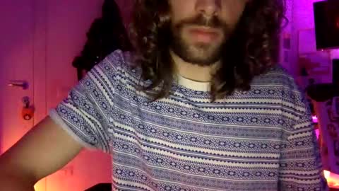 Snapshot of michelestuard chatting on 03-05-25, 09:48 MicheleStward online show from 03-05-25, 09:48