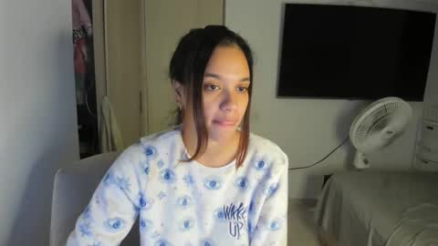 michell_arevalo online show from 05-07-26, 06:08