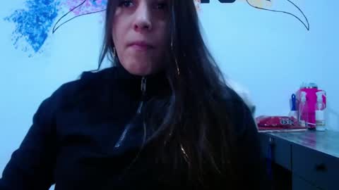 Snapshot of michell_h chatting on 05-24-26, 01:32 Nani online show from 05-24-26, 01:32