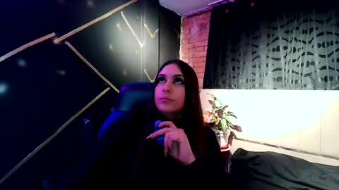Snapshot of michell_h chatting on 06-05-26, 05:47 Nani online show from 06-05-26, 05:47