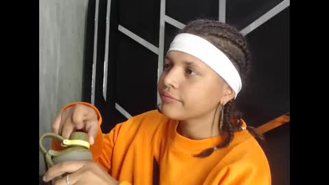 michell_rs online show from 01-20-25, 04:32