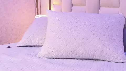 Snapshot of michell_starrr chatting on 07-06-26, 03:03 michell_starrr online show from 07-06-26, 03:03