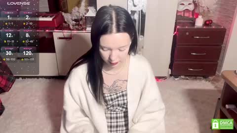 Snapshot of michelle_roze chatting on 12-16-24, 10:45 Michelle online show from 12-16-24, 10:45