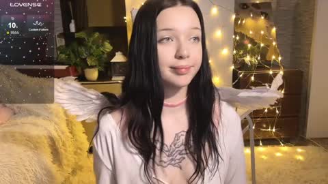 Snapshot of michelle_roze chatting on 03-04-25, 10:49 Michelle online show from 03-04-25, 10:49