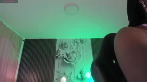 Snapshot of michellepreston_ chatting on 05-31-26, 12:34 michellepreston_ online show from 05-31-26, 12:34