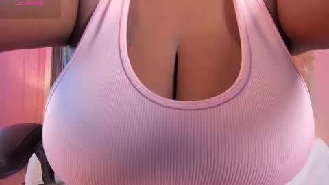 Snapshot of michellepreston_ chatting on 06-11-26, 12:14 michellepreston_ online show from 06-11-26, 12:14