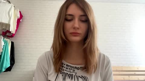 Jenny online show from 03-27-26, 08:59