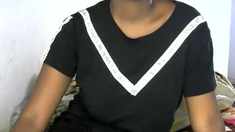 Snapshot of michou61 chatting on 11-01-25, 04:14 michou61 online show from 11-01-25, 04:14