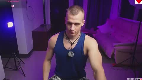 Mickey online show from 01-14-26, 01:33