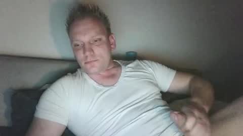 mickkxl online show from 12-18-25, 08:59