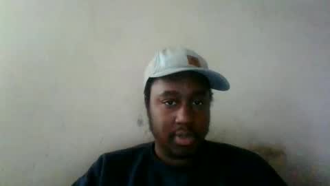 Snapshot of mickkzzx chatting on 02-17-25, 12:38 mickkzzx online show from 02-17-25, 12:38