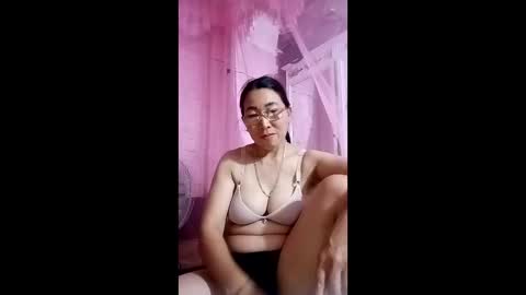 Miky online show from 06-06-26, 01:11