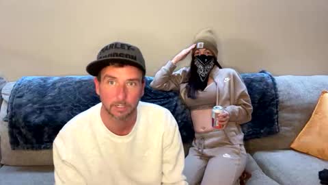 Snapshot of micwb chatting on 11-10-25, 04:22 Adventures of MnM4ever online show from 11-10-25, 04:22