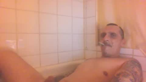 Snapshot of middle123456783939 chatting on 12-23-25, 02:31 middle123456783939 online show from 12-23-25, 02:31