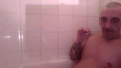 Snapshot of middle123456783939 chatting on 01-19-26, 04:05 middle123456783939 online show from 01-19-26, 04:05