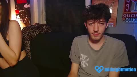 Snapshot of midnight_motion chatting on 12-15-25, 02:38 midnight_motion online show from 12-15-25, 02:38