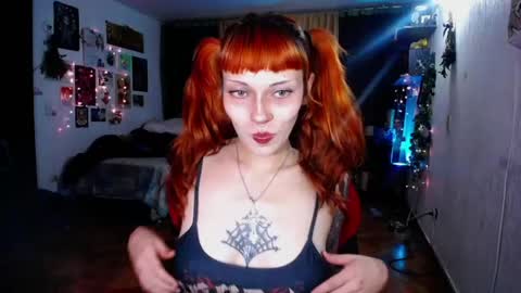 Pola  INDEPENDENT MODEL online show from 06-17-26, 12:57