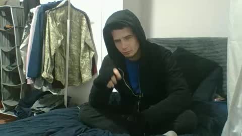 Snapshot of midnightsattire chatting on 05-03-26, 09:21 midnightsattire online show from 05-03-26, 09:21