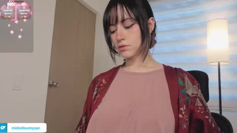 midori__san online show from 10-13-25, 02:50