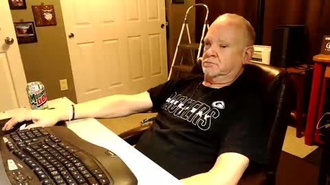 midwestdad09 online show from 10-27-25, 10:41