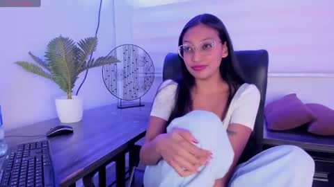 Snapshot of miel_ambar chatting on 06-23-26, 07:45 miel_ambar online show from 06-23-26, 07:45