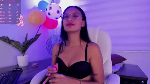 Snapshot of miel_ambar chatting on 07-06-26, 09:39 miel_ambar online show from 07-06-26, 09:39