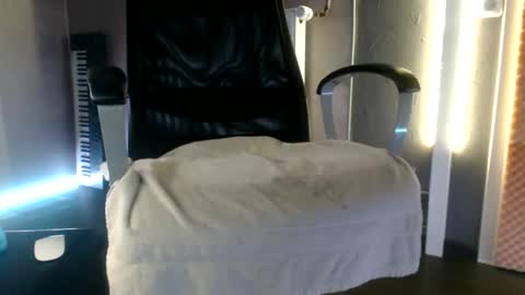 mies35 online show from 04-26-26, 09:45