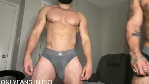 Snapshot of mightbesterling chatting on 11-18-25, 01:33 mightbesterling online show from 11-18-25, 01:33