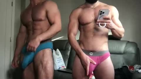 Snapshot of mightbesterling chatting on 11-30-25, 04:00 mightbesterling online show from 11-30-25, 04:00