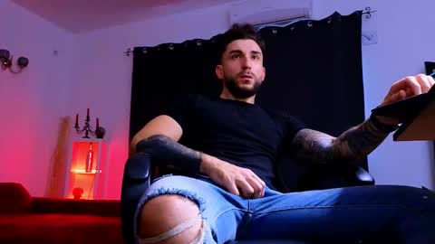 MightyAaron online show from 11-09-25, 05:50