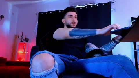 MightyAaron online show from 04-23-26, 06:03