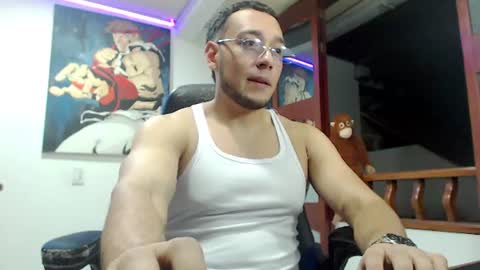 Strong Man online show from 08-06-26, 03:30