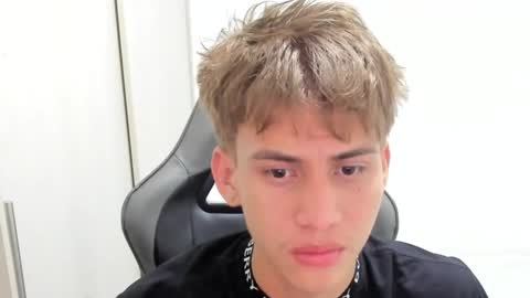 Miguel Hernandez online show from 10-23-25, 11:31