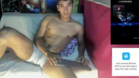 Snapshot of miguelwin3 chatting on 06-10-26, 03:07 miguel online show from 06-10-26, 03:07