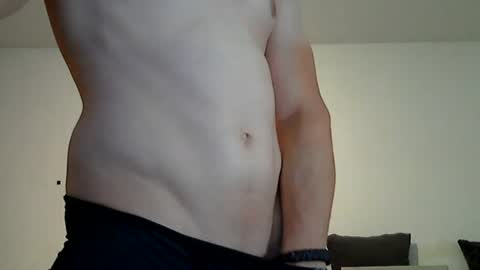 Snapshot of mihc1117 chatting on 07-01-26, 12:01 CoolFlow online show from 07-01-26, 12:01