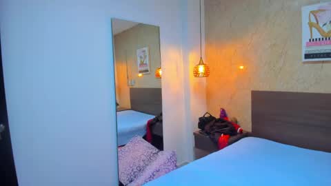 Miia online show from 04-27-26, 11:19