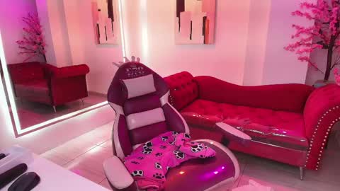 Miia  online show from 04-25-26, 01:41