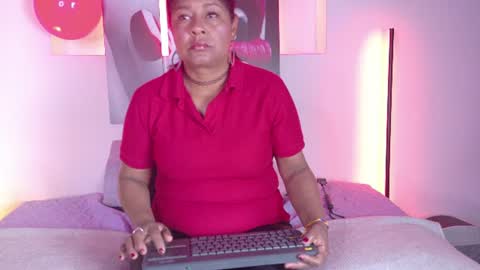 Snapshot of miia_blace chatting on 06-18-26, 04:02 miia_blace online show from 06-18-26, 04:02