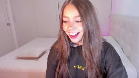 miia_rose12 online show from 09-17-25, 11:06