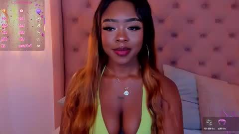 Snapshot of miia_schwarz chatting on 09-24-25, 01:03 Miia Schwarz online show from 09-24-25, 01:03