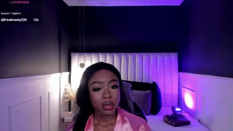 Miia Schwarz  online show from 04-16-26, 12:28