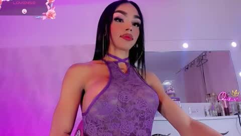 Snapshot of miia_sophia chatting on 03-17-26, 07:01 online show from 03-17-26, 07:01