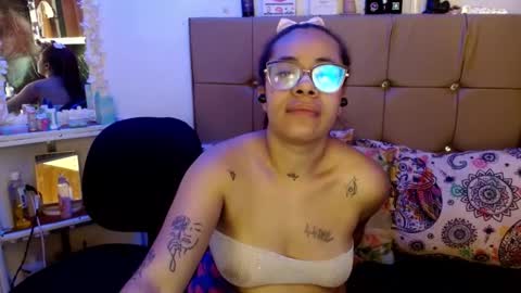 miia online show from 03-08-25, 01:03